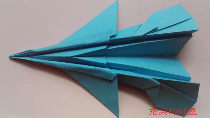 F-22戰(zhàn)斗機(jī)折紙教程，F(xiàn)-22戰(zhàn)斗機(jī)折紙教程，一步步教你折出精美戰(zhàn)機(jī)模型